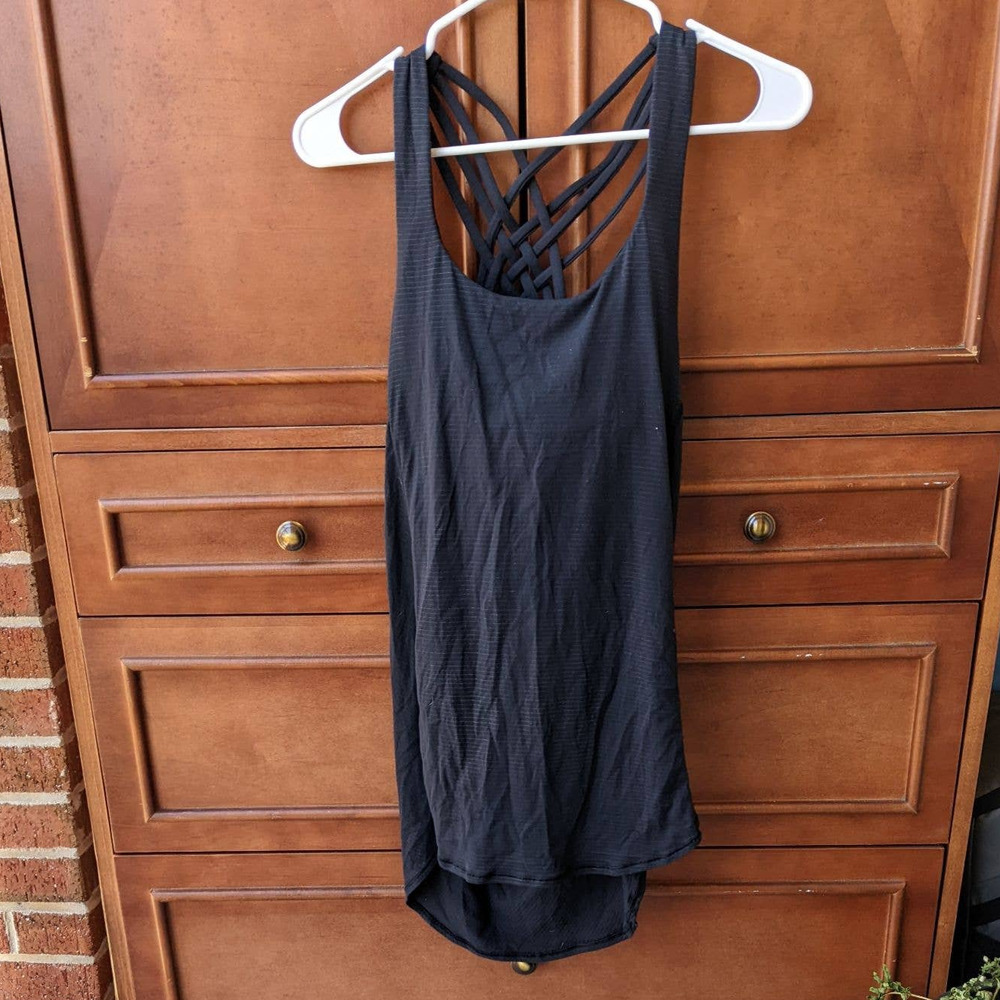 Lululemon Women's size 8 Wild Draped Open Back Tank in Heathered Black